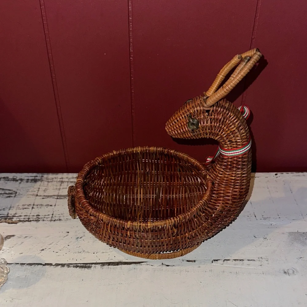 Wicker Reindeer Basket 🎄